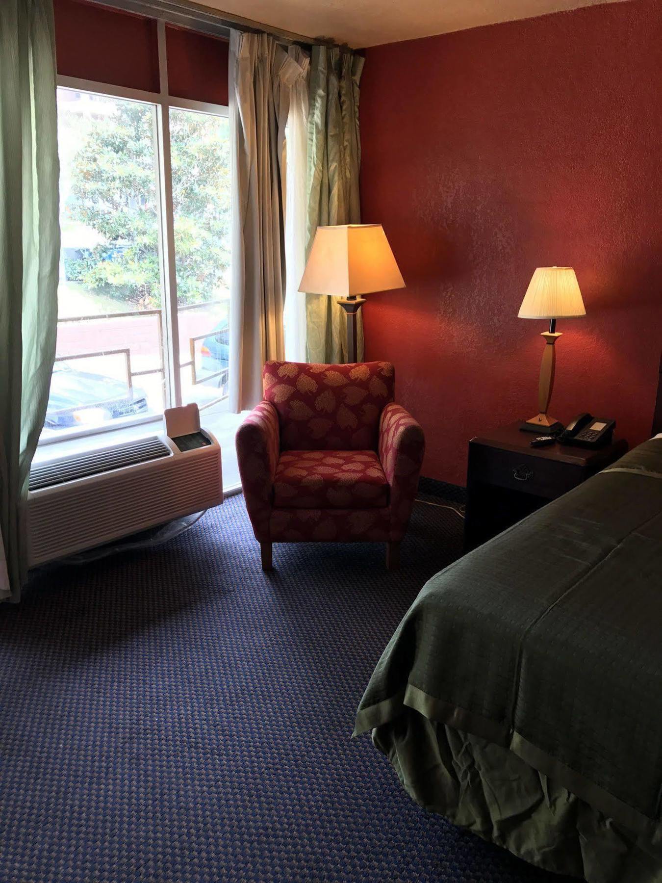 Oyo Hotel Tallahassee Downtown 외부 사진